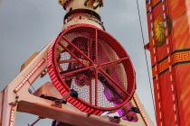 Gladiator (Buwalda-Kriek) - Fahrgeschäft auf der Kirmes - Der Gladiator stammt vom Hersteller Mondial aus den Niederlanden und gehört zum Typ Turbine. • © ummeteck.de - Christian Schön