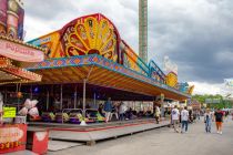 Aschaffenburger Volksfest 2023 - Bilder - Autoscooter - Natürlich gibt es auch einen coolen Autoscooter. • © kirmesecke.de - Silke Schön