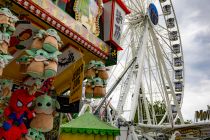 Aschaffenburger Volksfest 2023 - Kirmes - Bilder - Ein Riesenrad da ist.  • © kirmesecke.de - Silke Schön