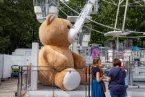 ... mit kleinem Bärchen. • © kirmesecke.de - Christian Schön