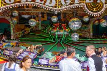 Volksfest Freising 2023 - Bilder - Klassiker: der Musikexpress. • © kirmesecke.de - Christian Schön