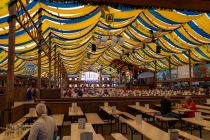 Das Fürstenberg Festzelt findest Du jährlich auf dem Cannstatter Volksfest in Stuttgart.  • © kirmesecke.de