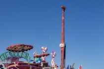 Nürnberger Volksfest 2023 - Herbstfest - Bilder - Immer gut zu sehen ist der XXL-Racer. • © kirmesecke.de - Christian Schön